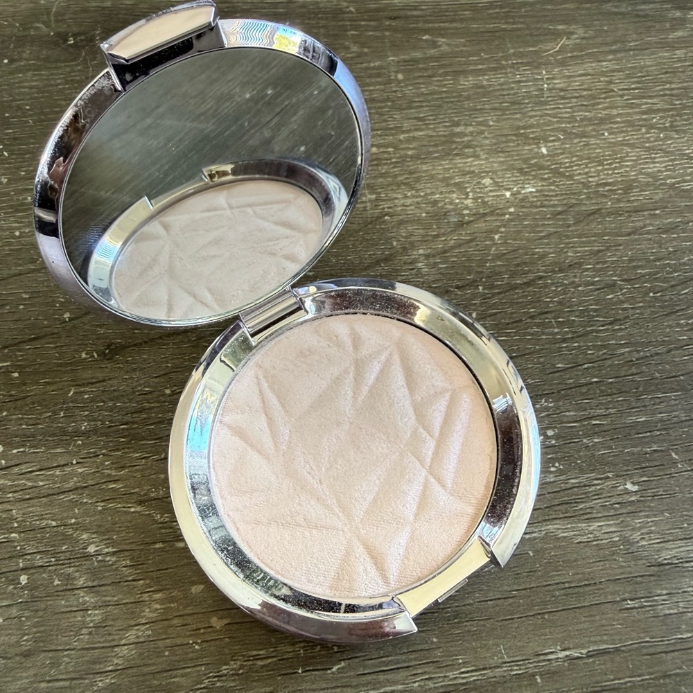 Becca Limited Edition Shimmering Skin Perfector- Prismatic Amethyst